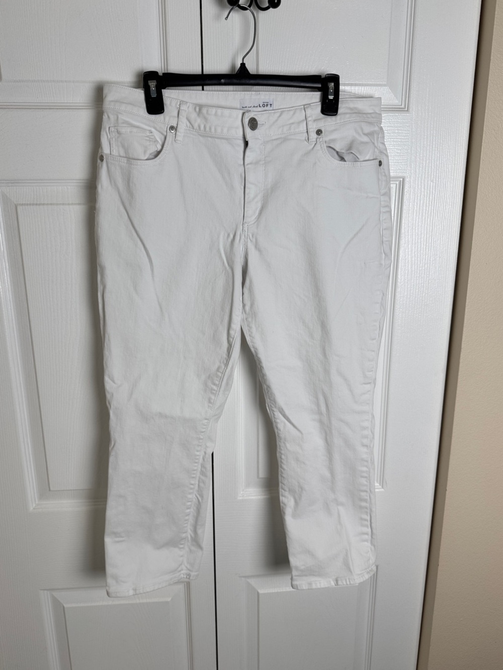 LOFT White Cropped Ankle Jeans